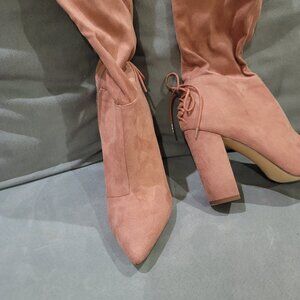 Stylish Pretty Light Pink/Mauve Knee high boots